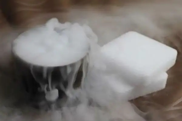 干冰存放在多少度